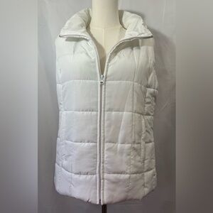 NWT New York & Company White Quilted Puffer Vest